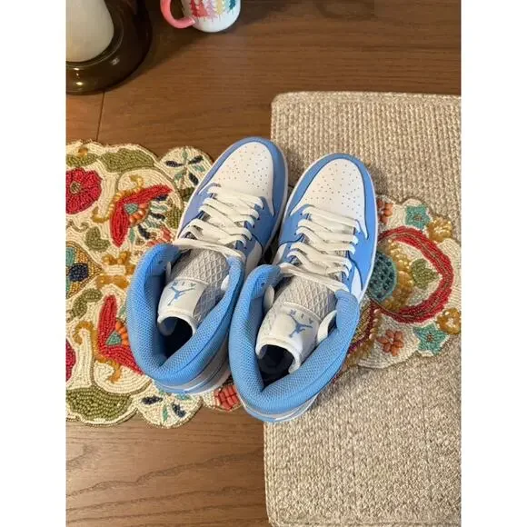 Jordan 1 Mid UNC University Blue Wolf Grey White Powder Obsidian DX9276 100 - Picture 5 of 8